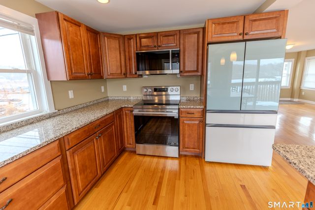 135 Middlesex Avenue, Chester, CT 06412