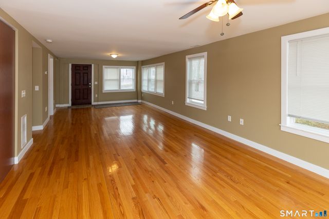 135 Middlesex Avenue, Chester, CT 06412