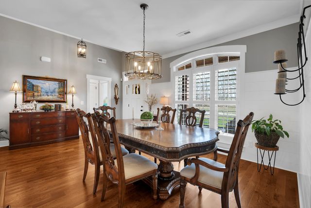 612 Lexington Cir, Manchester, TN 37355