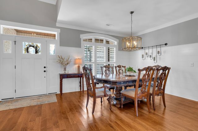 612 Lexington Cir, Manchester, TN 37355