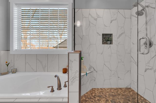 612 Lexington Cir, Manchester, TN 37355