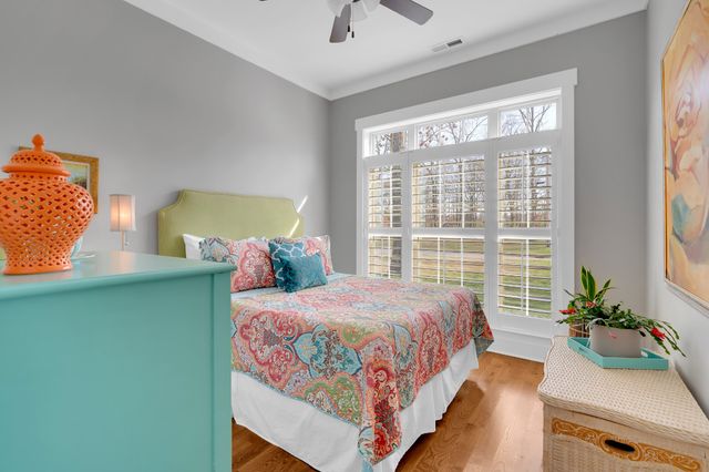 612 Lexington Cir, Manchester, TN 37355