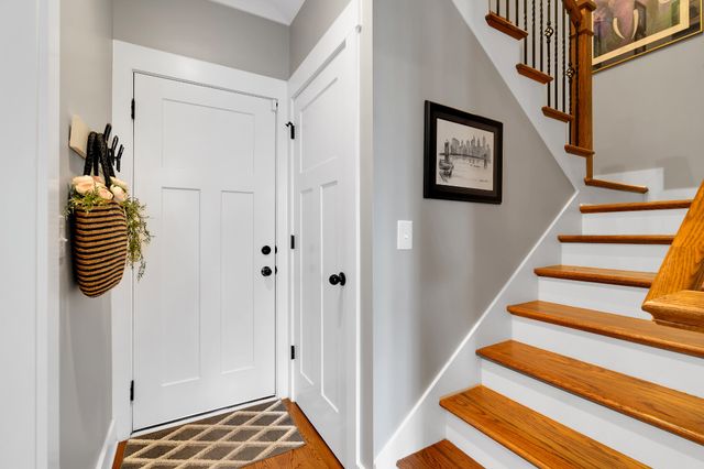 612 Lexington Cir, Manchester, TN 37355