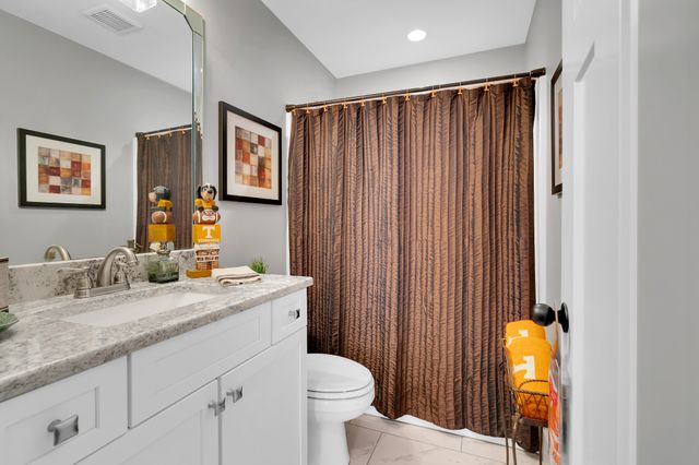 612 Lexington Cir, Manchester, TN 37355