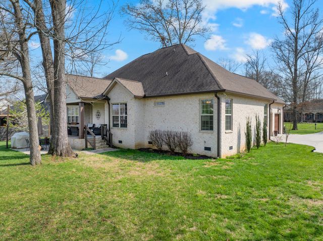 612 Lexington Cir, Manchester, TN 37355