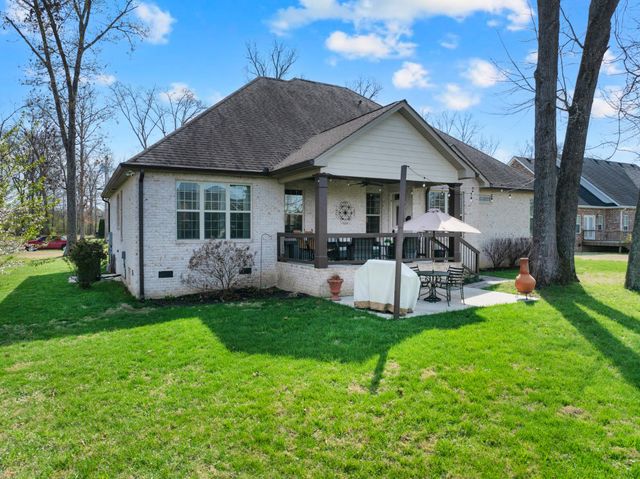 612 Lexington Cir, Manchester, TN 37355