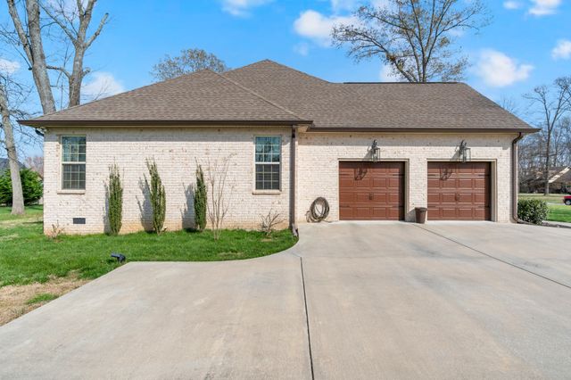 612 Lexington Cir, Manchester, TN 37355