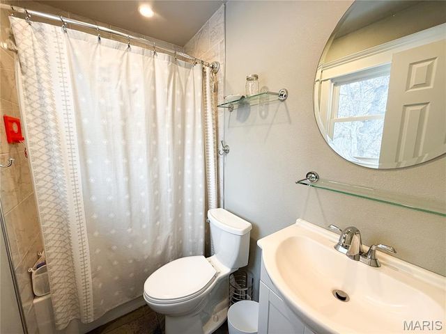 6 Fair Oaks Drive, Hannibal, MO 63401