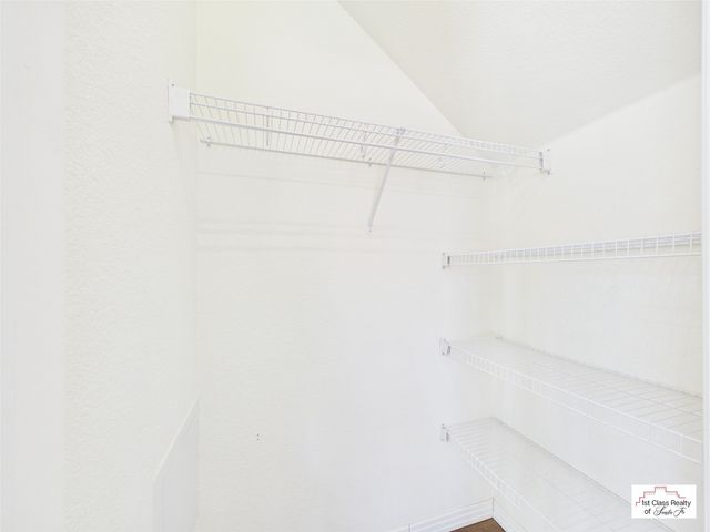 4650 Camino Cuervo, Santa Fe, NM 87507