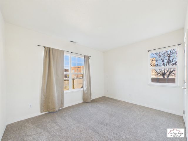 4650 Camino Cuervo, Santa Fe, NM 87507