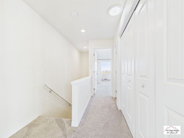 4650 Camino Cuervo, Santa Fe, NM 87507