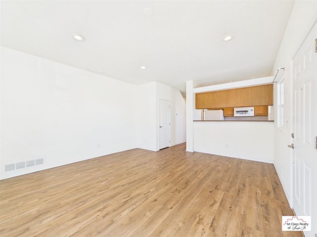 4650 Camino Cuervo, Santa Fe, NM 87507