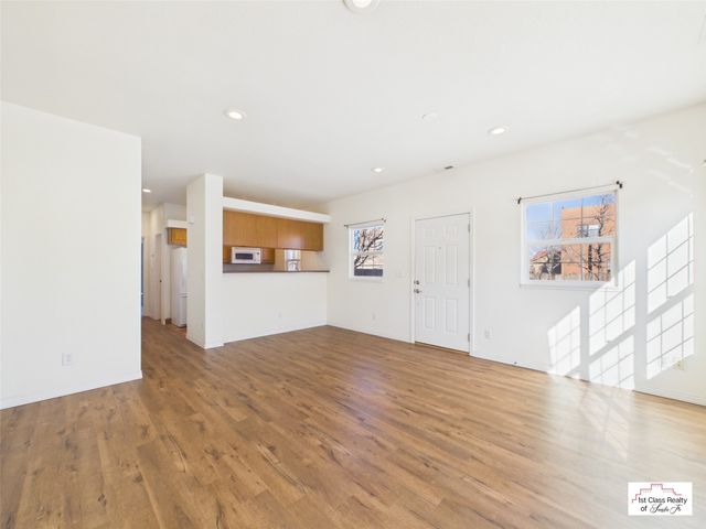 4650 Camino Cuervo, Santa Fe, NM 87507