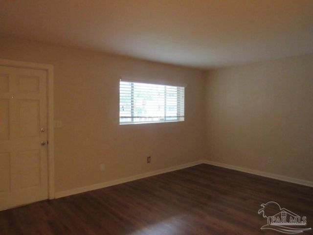 710 Scenic Hwy 215, Pensacola, FL 32503