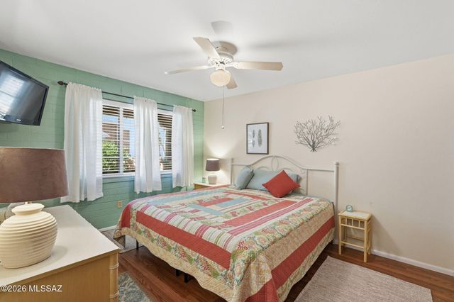 233 S Paseo Pena Apt B, Green Valley, AZ 85614