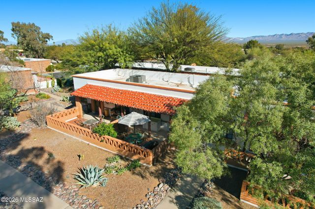 233 S Paseo Pena Apt B, Green Valley, AZ 85614