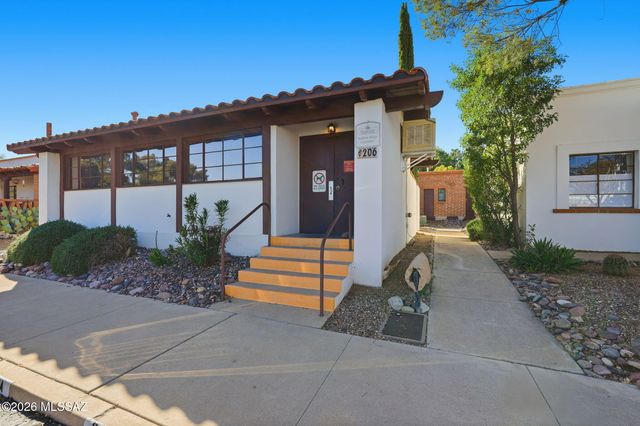 233 S Paseo Pena Apt B, Green Valley, AZ 85614