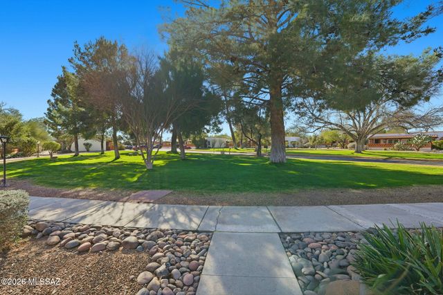 233 S Paseo Pena Apt B, Green Valley, AZ 85614