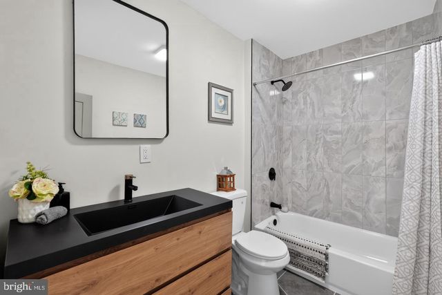 6632 N UBER ST, Philadelphia, PA 19138