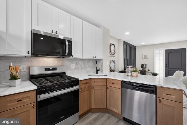 6632 N UBER ST, Philadelphia, PA 19138