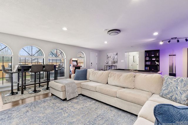 607 Redcliff, San Antonio, TX 78216