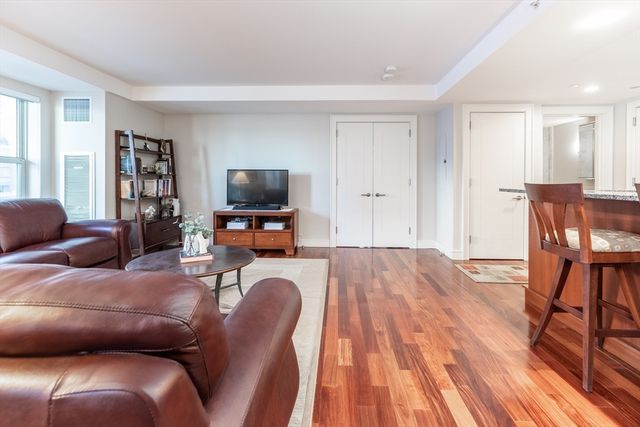 4 Battery Wharf 4301, Boston, MA 02109