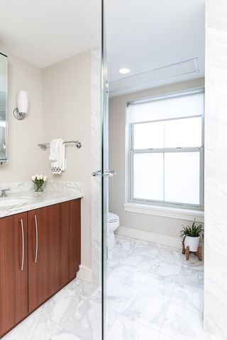 4 Battery Wharf 4301, Boston, MA 02109