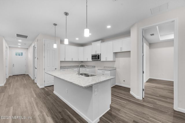 9141 WOODSMAN COVE Lane, Jacksonville, FL 32226