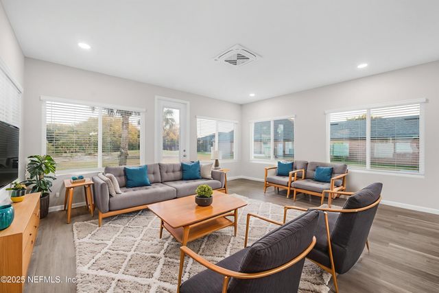 9141 WOODSMAN COVE Lane, Jacksonville, FL 32226