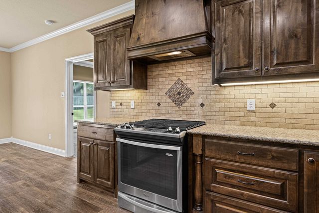 110 Hidden Creek Lane, Longview, TX 75602