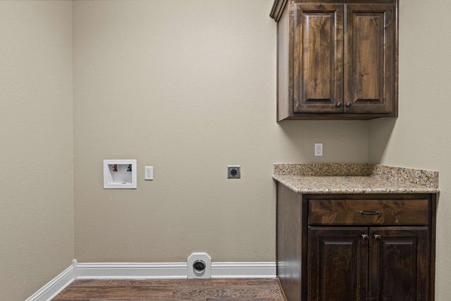 110 Hidden Creek Lane, Longview, TX 75602