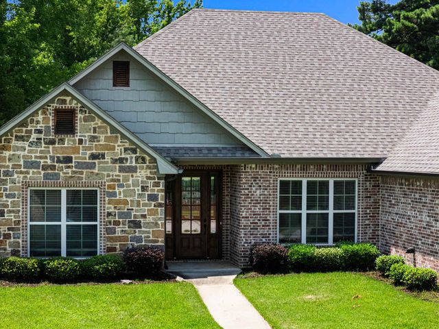 110 Hidden Creek Lane, Longview, TX 75602