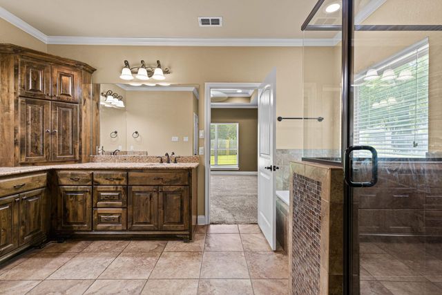 110 Hidden Creek Lane, Longview, TX 75602