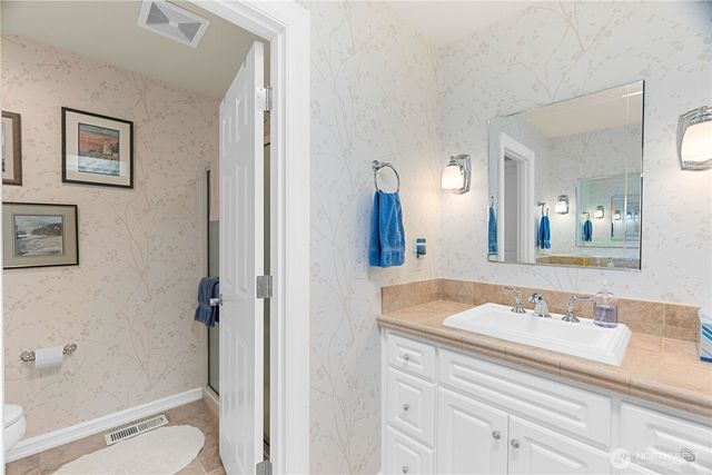 3728 Kinsale Lane SE, Olympia, WA 98501