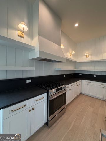 310 6th Street, Fayetteville, GA 30214