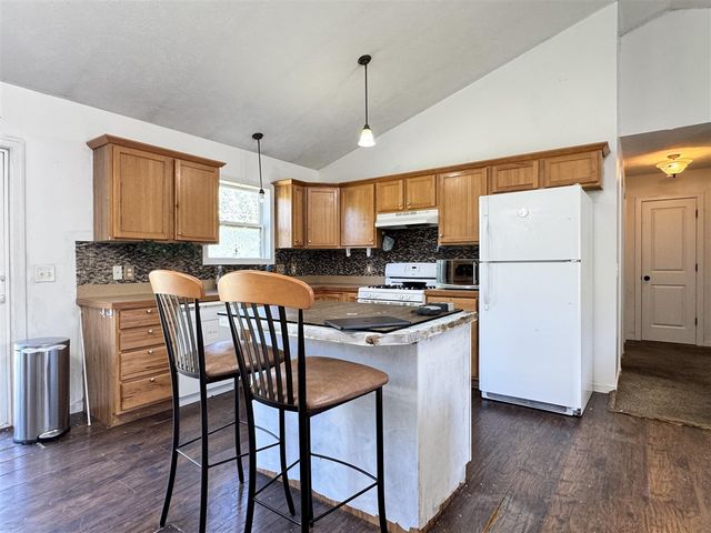 2840 Stonewood Court, Grand Rapids, MI 49504
