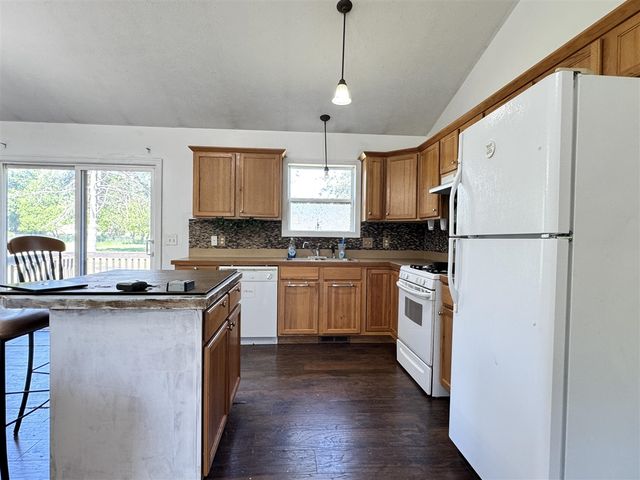 2840 Stonewood Court, Grand Rapids, MI 49504