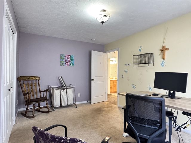 2840 Stonewood Court, Grand Rapids, MI 49504