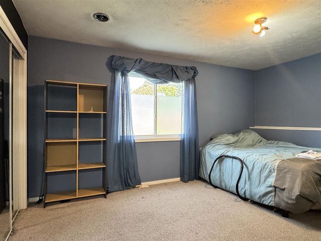 2840 Stonewood Court, Grand Rapids, MI 49504