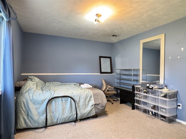 2840 Stonewood Court, Grand Rapids, MI 49504