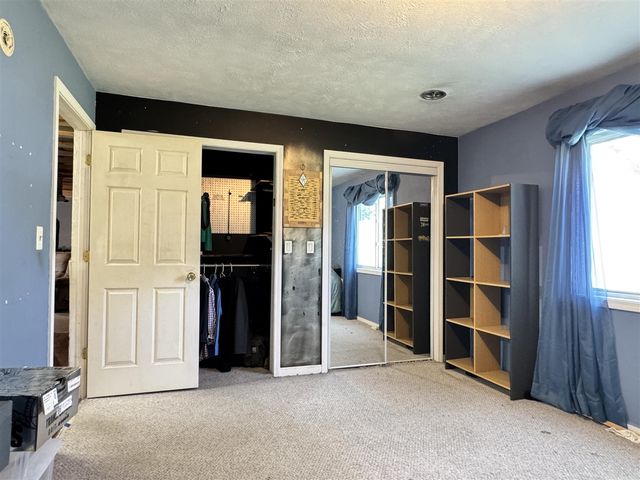 2840 Stonewood Court, Grand Rapids, MI 49504