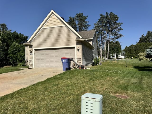 2840 Stonewood Court, Grand Rapids, MI 49504