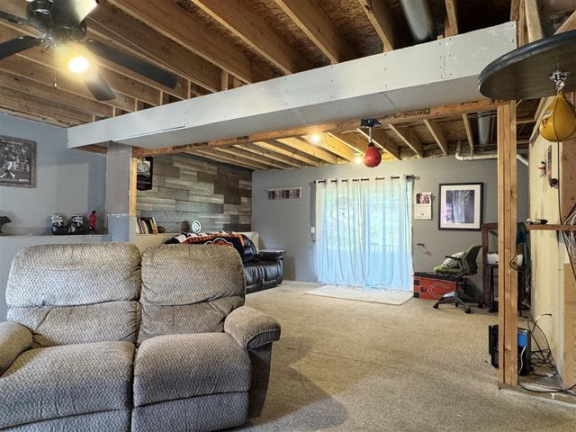 2840 Stonewood Court, Grand Rapids, MI 49504