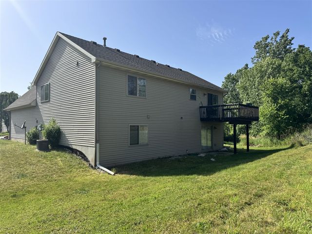 2840 Stonewood Court, Grand Rapids, MI 49504