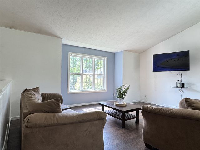 2840 Stonewood Court, Grand Rapids, MI 49504