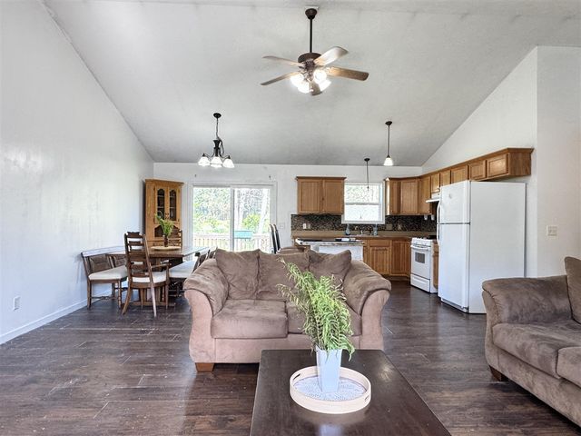 2840 Stonewood Court, Grand Rapids, MI 49504