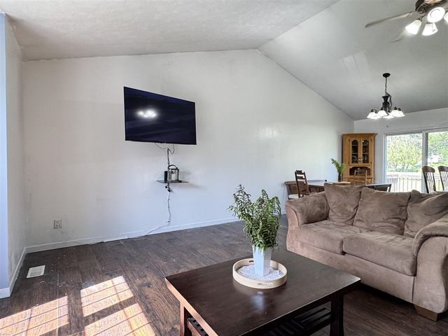 2840 Stonewood Court, Grand Rapids, MI 49504