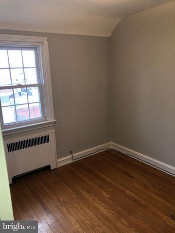 34 BRAEBURN RD, Havertown, PA 19083