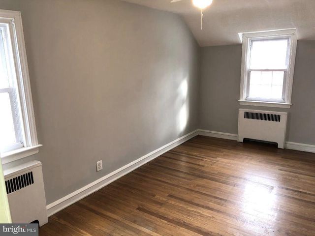 34 BRAEBURN RD, Havertown, PA 19083