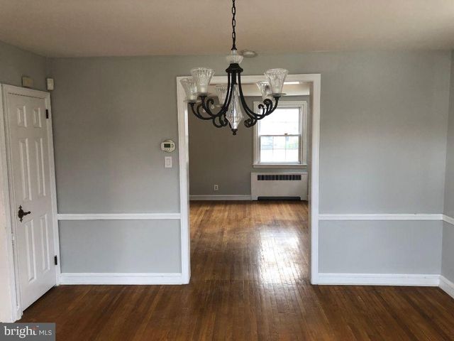 34 BRAEBURN RD, Havertown, PA 19083